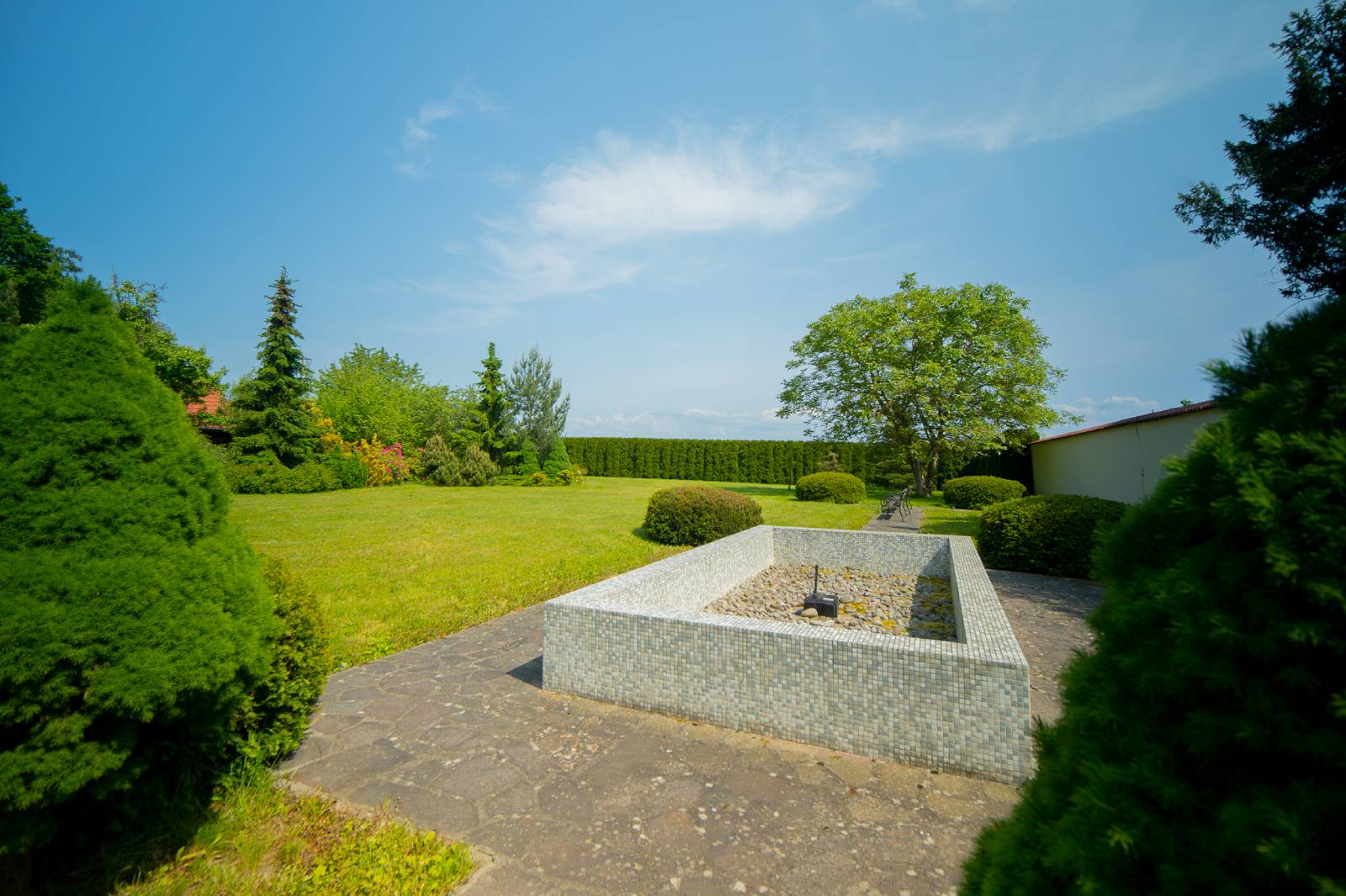 Vila na Lešné – Exteriér